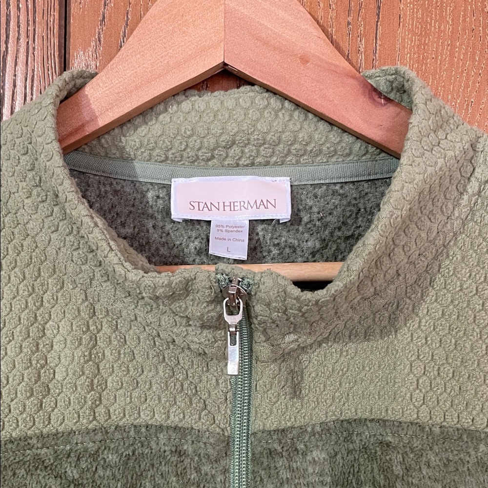 Stan Herman - Women's Green Zip-Up Sweater - Picture 3 of 6